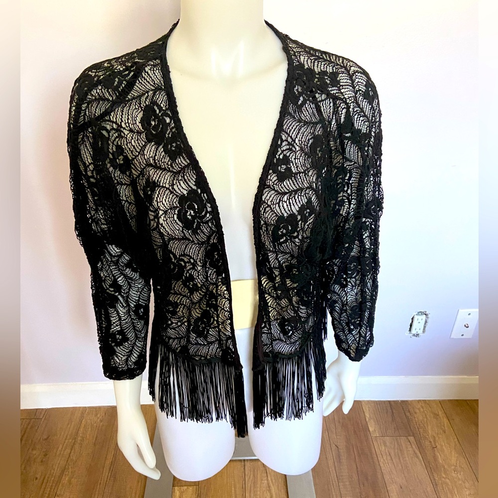 Embroidered overcoat with fringe 🤠